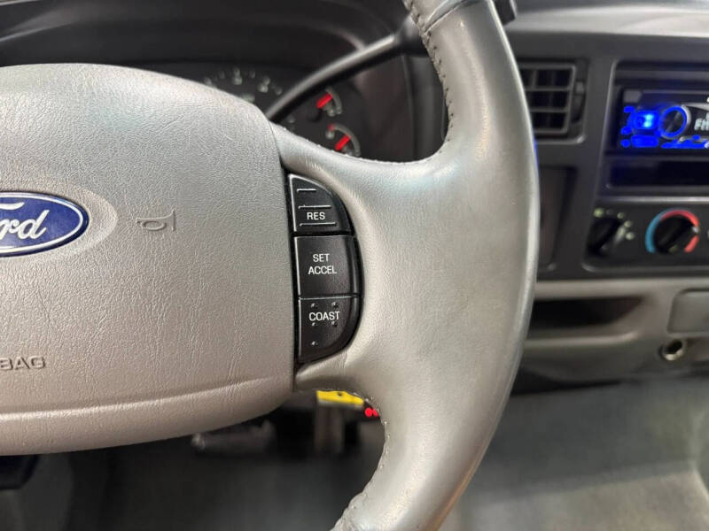 2003 Ford Excursion XLT