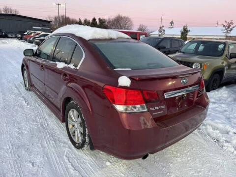 2010 Subaru Legacy 2.5i Premium