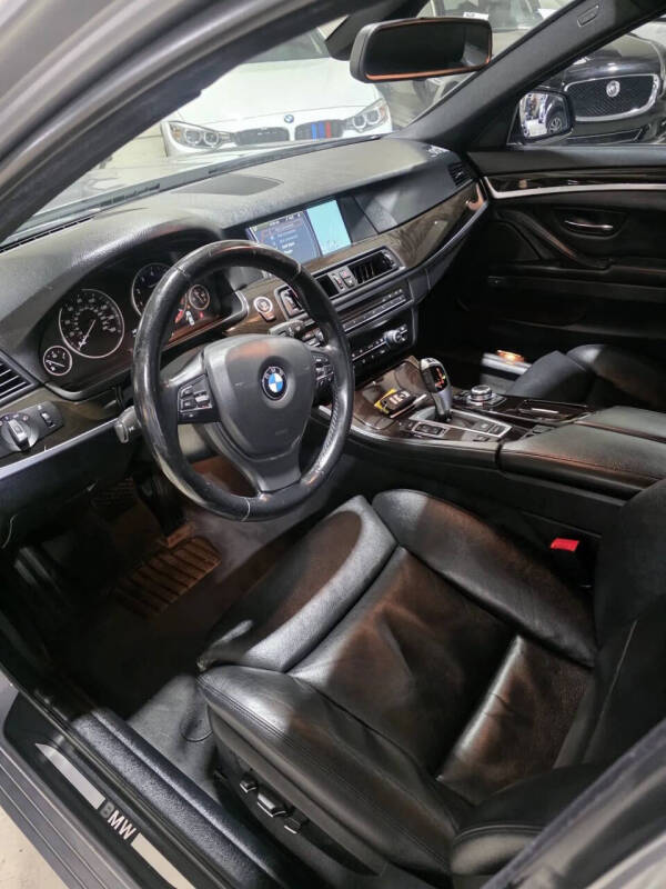 2012 BMW 5 Series 535i