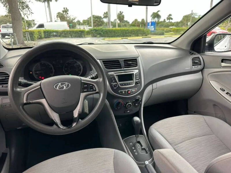 2015 Hyundai Accent GS