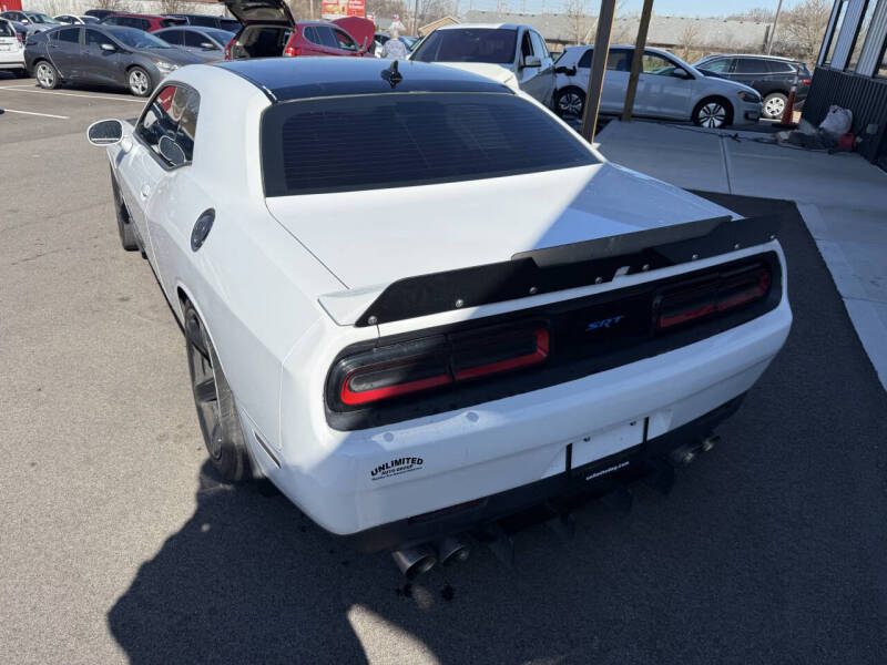 2015 Dodge Challenger SRT 392