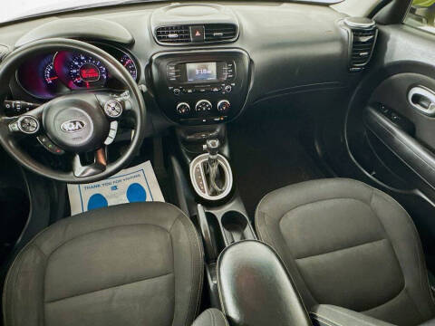 2016 Kia Soul +