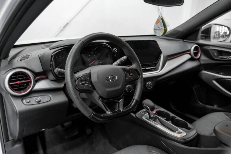 2024 Chevrolet Trax RS