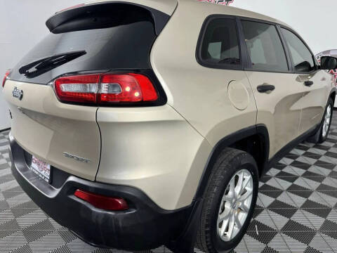 2015 Jeep Cherokee Sport