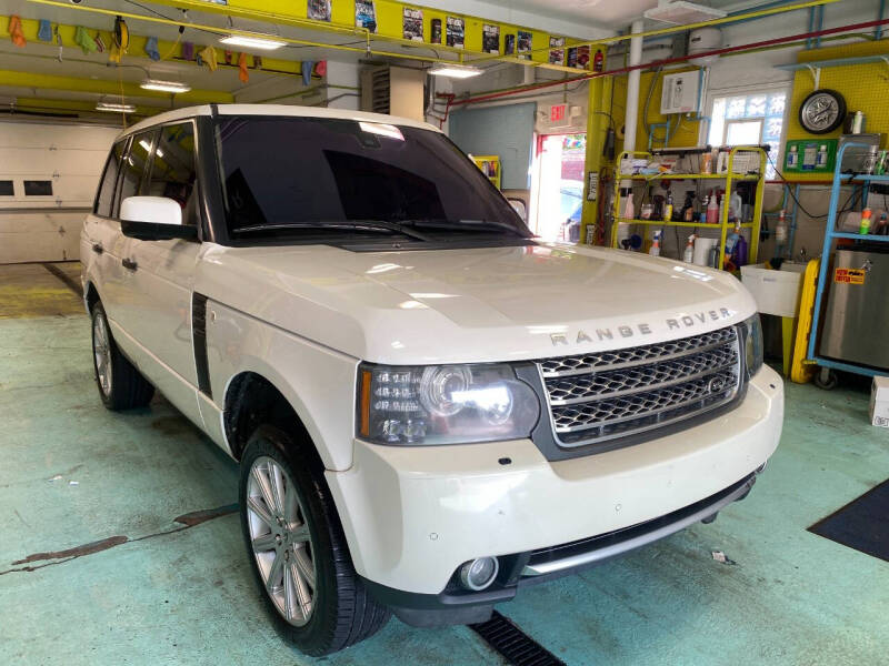 2010 Land Rover Range Rover Supercharged photo 10