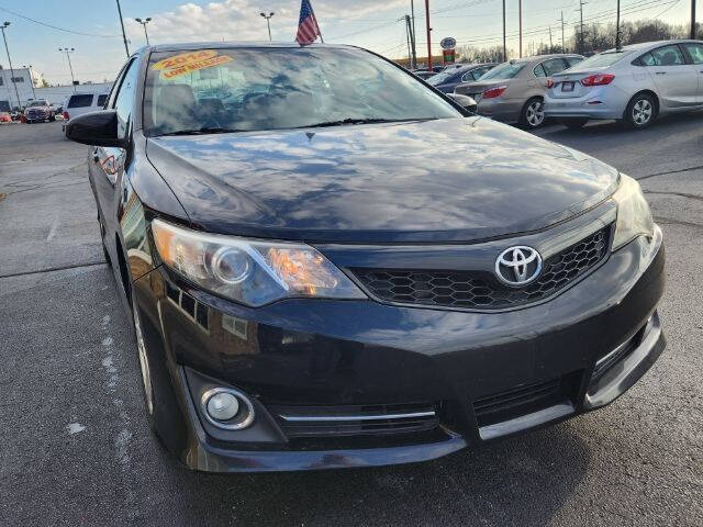 2014 Toyota Camry SE