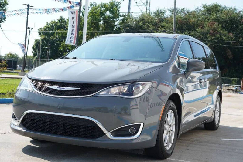 2020 Chrysler Pacifica Touring