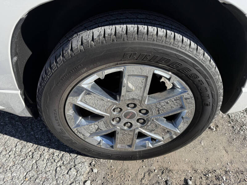 2016 GMC Acadia Denali