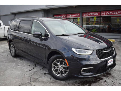 2021 Chrysler Pacifica Touring
