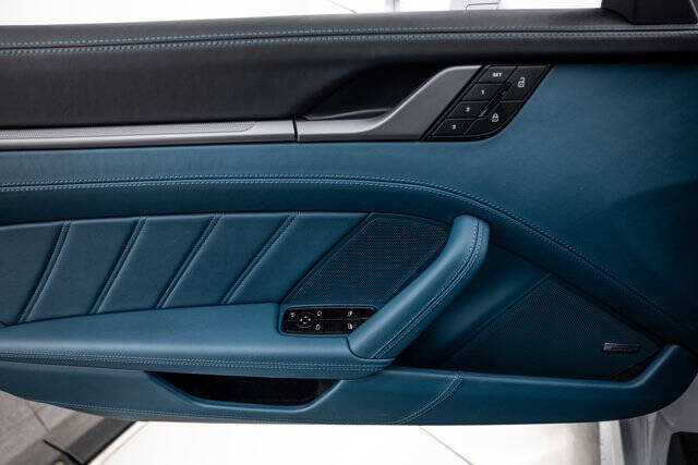 2026 Porsche 911 Carrera