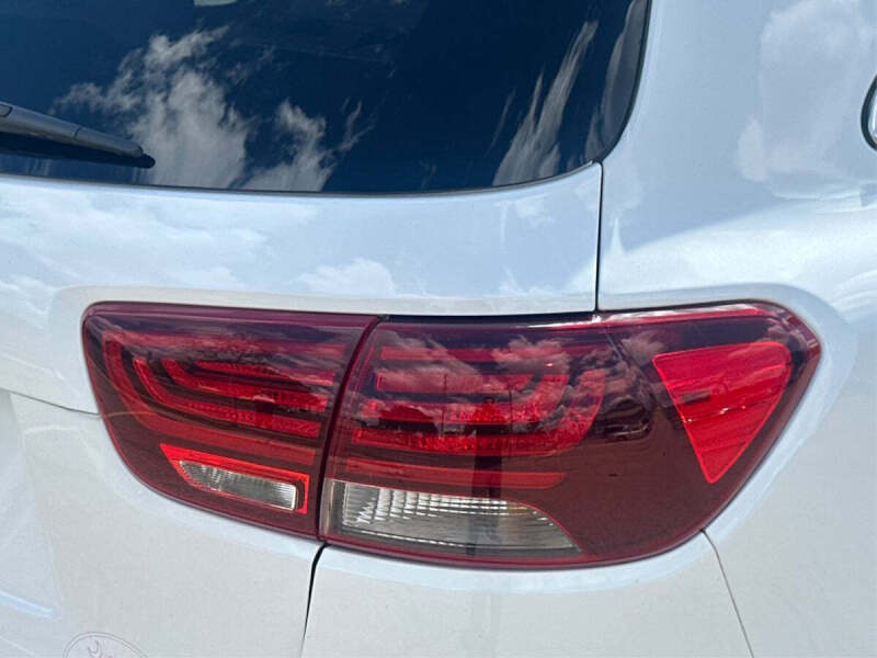 2020 Kia Sorento S V6