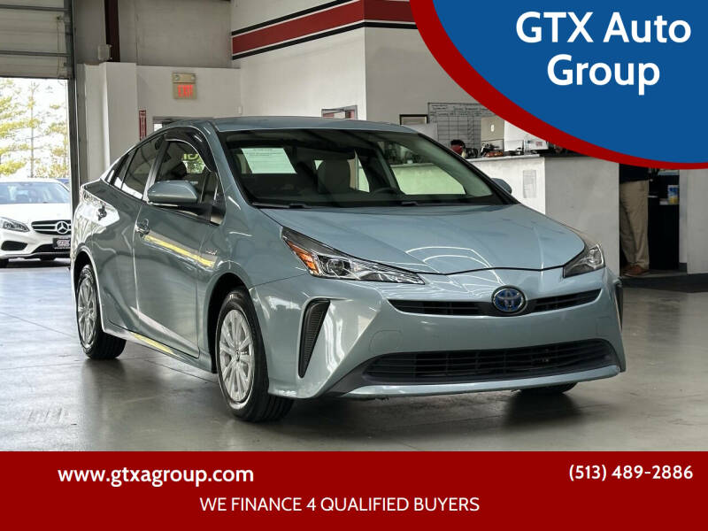 2019 Toyota Prius L Eco's photo