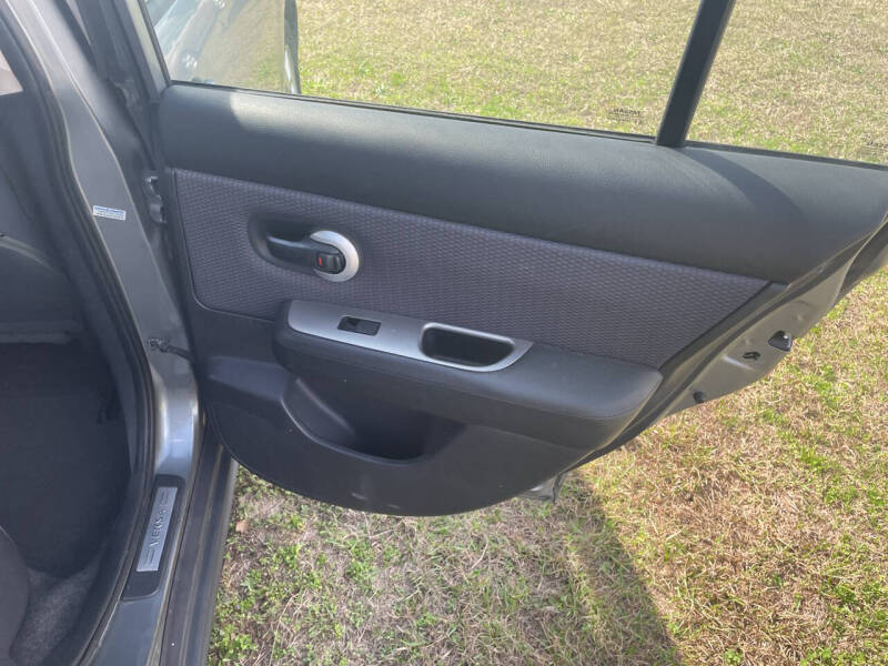 2008 Nissan Versa 1.8 S