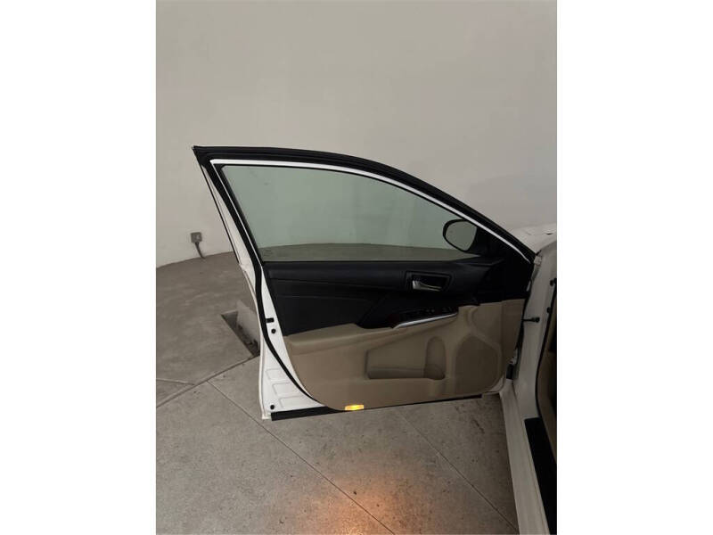 2014 Toyota Camry XLE V6