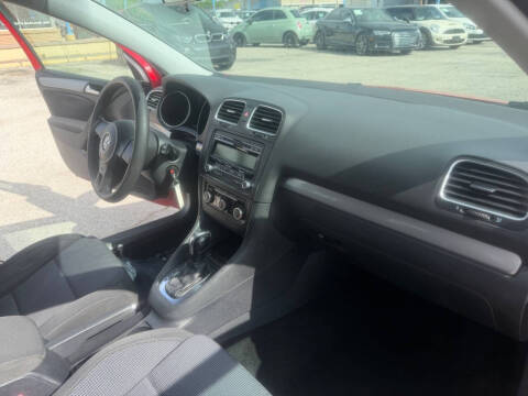 2014 Volkswagen Golf 2.5L PZEV
