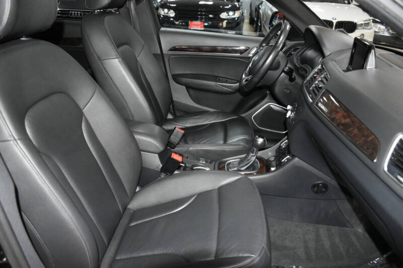 2015 Audi Q3 2.0T quattro Prestige