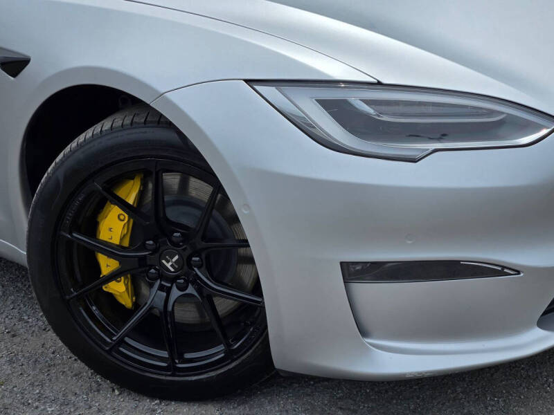 2022 Tesla Model S Plaid