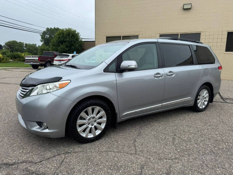 2014 Toyota Sienna Limited 7-Passenger