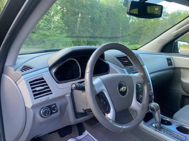 2011 Chevrolet Traverse LT