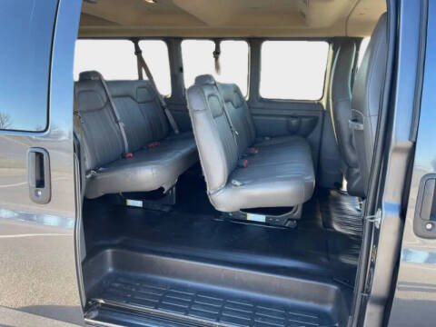2017 Chevrolet Express LS 3500