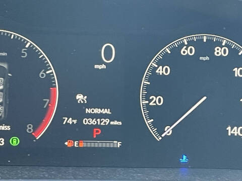 2024 Honda Pilot EX-L w/Rear Captain's Chairs