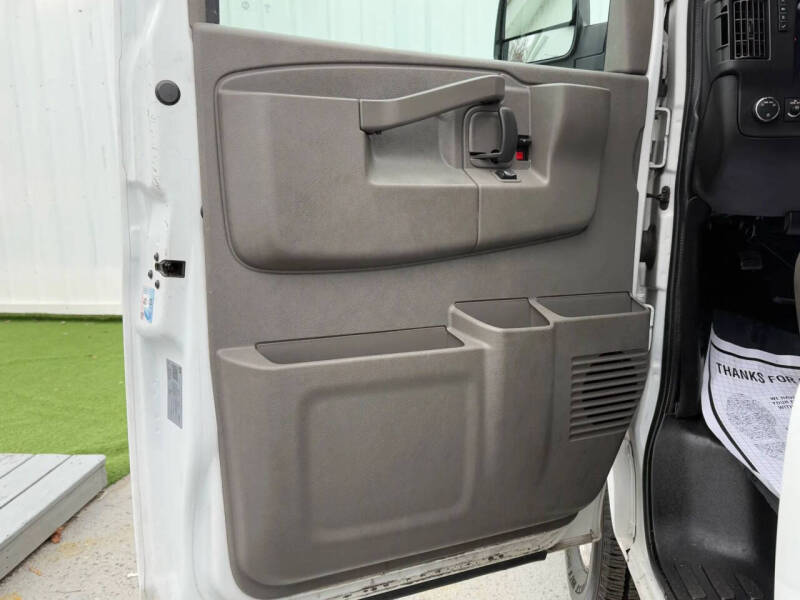 2021 Chevrolet Express 2500