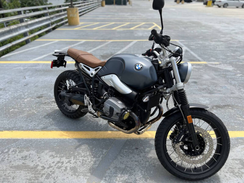 2019 BMW RNINE-T