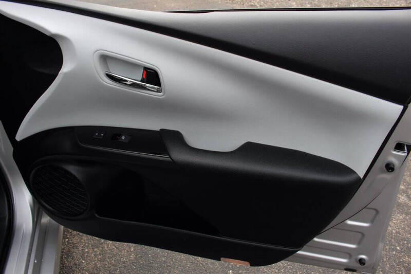 2017 Toyota Prius Three