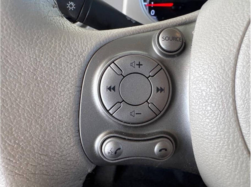 2014 Nissan cube