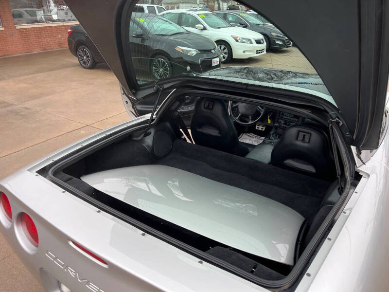 2004 Chevrolet Corvette