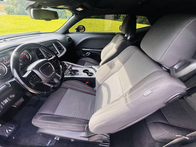 2019 Dodge Challenger SXT