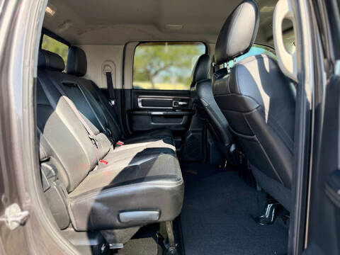 2017 RAM 3500 Laramie