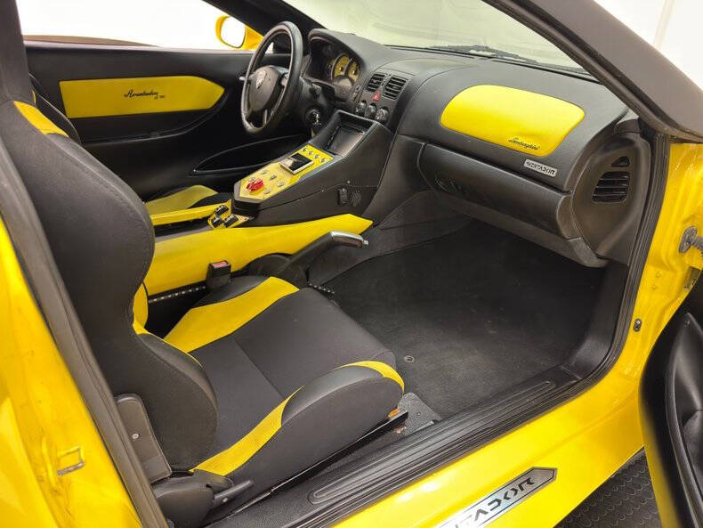 2020 Lamborghini Aventador