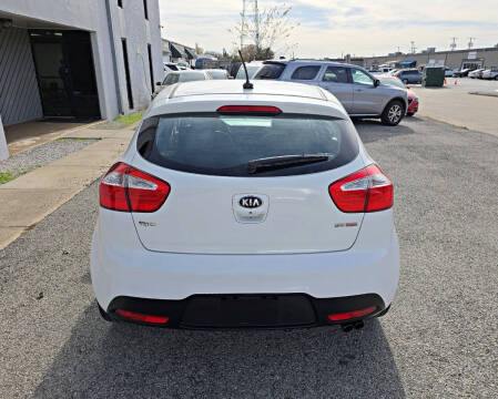 2013 Kia Rio 5-Door SX