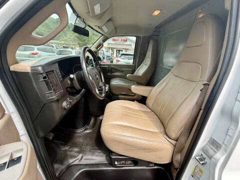 2019 Chevrolet Express 2500
