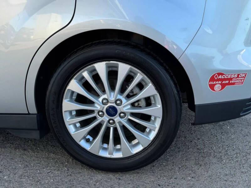 2017 Ford C-MAX Energi SE