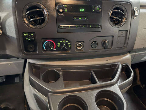 2010 Ford E-Series E-350 SD