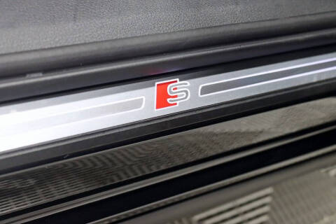 2022 Audi e-tron S quattro Prestige