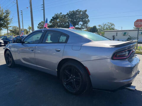 2015 Dodge Charger SE