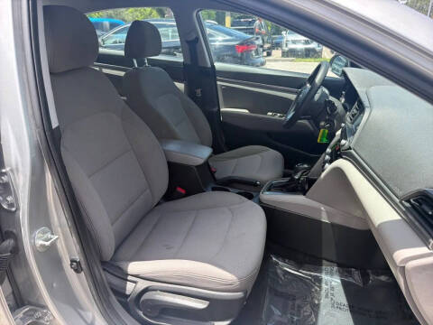 2020 Hyundai Elantra