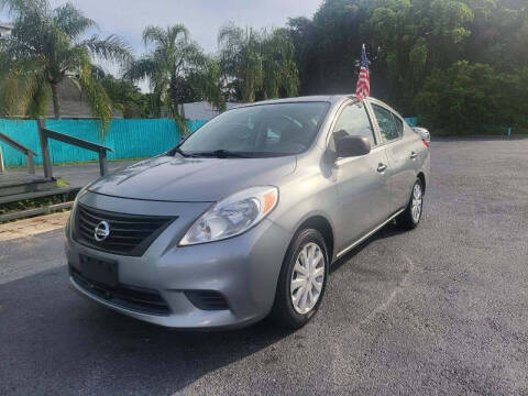 2012 Nissan Versa 1.6 S