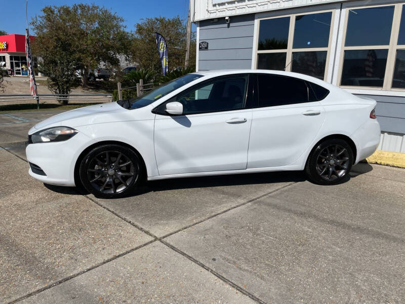 2016 Dodge Dart SE photo 3