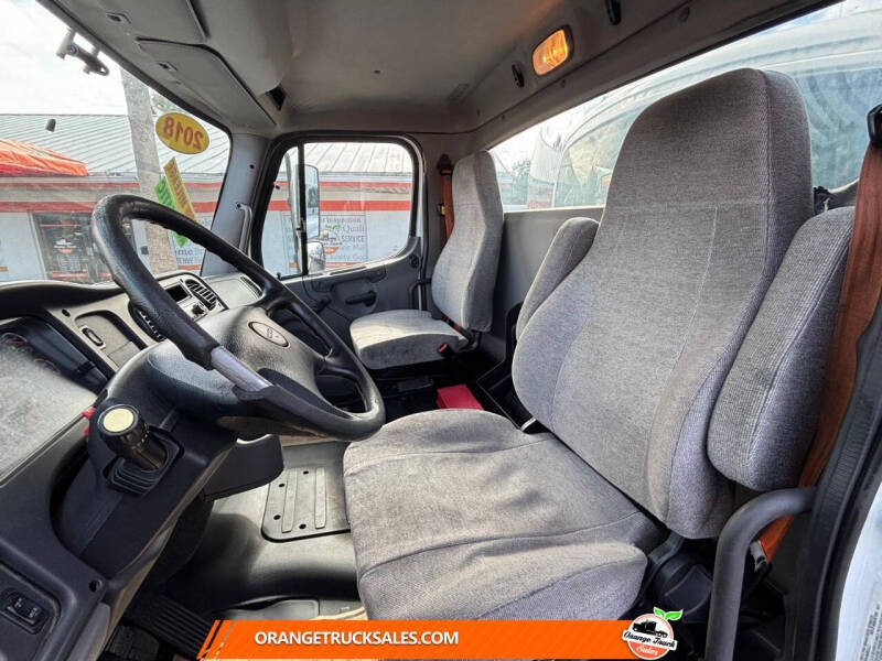 2018 Freightliner M2 106