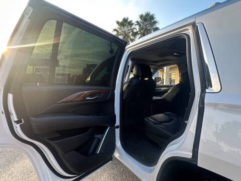 2020 Cadillac Escalade Luxury