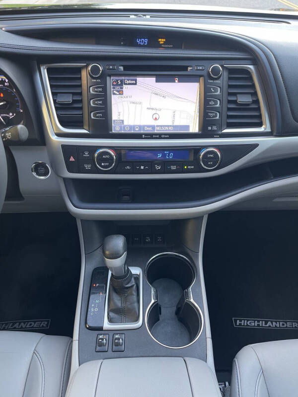 2016 Toyota Highlander XLE