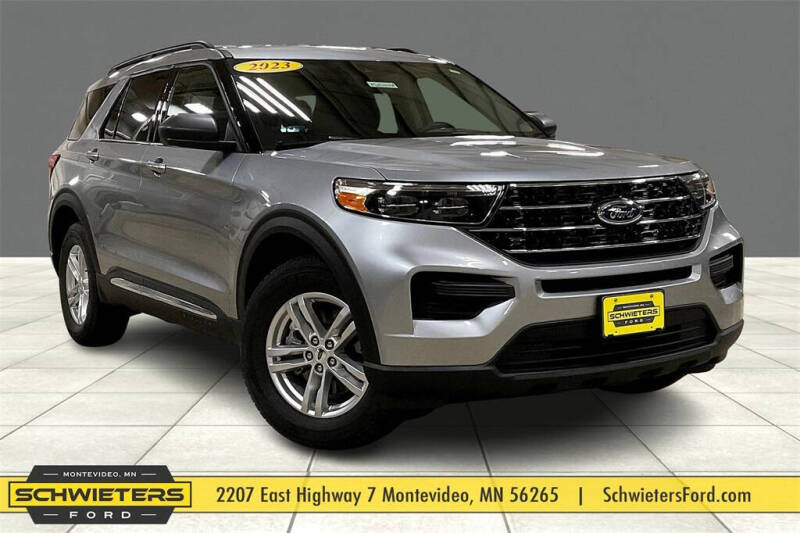 2023 Ford Explorer XLT's photo