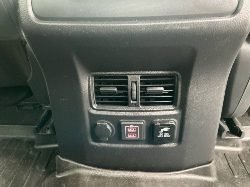 2019 Nissan Titan SV