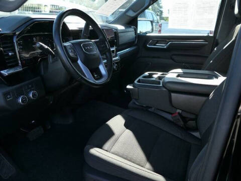 2024 GMC Sierra 1500 SLE