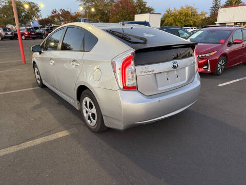 2012 Toyota Prius Two