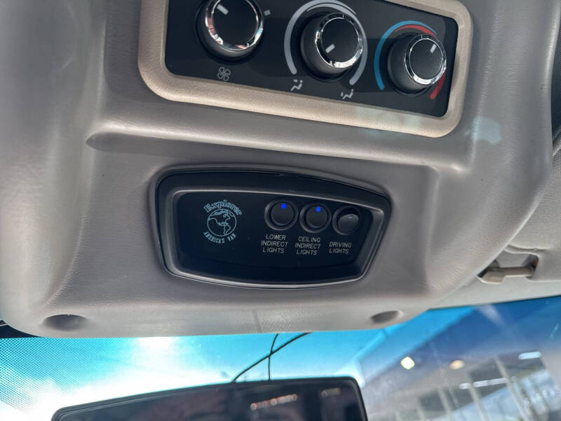 2017 GMC Savana 2500